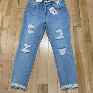 Judy Blue Floral Patch Skinny Jeans